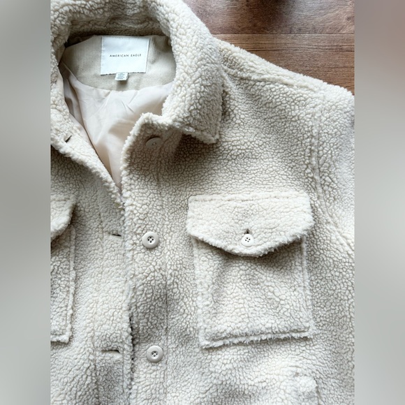 American eagle buttoned Sherpa jacket - Picture 2 of 3